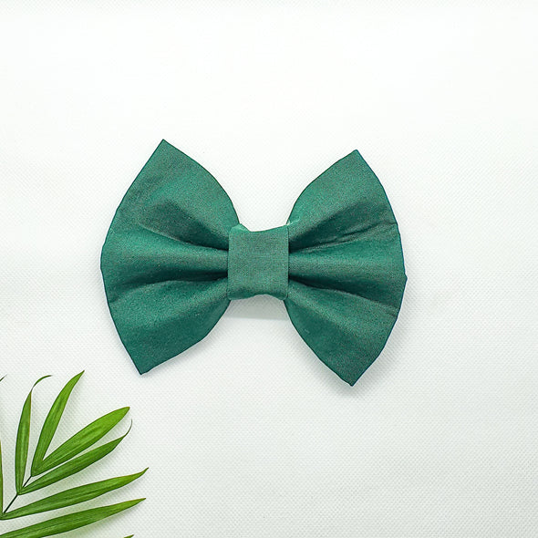 Bavaria Green bows