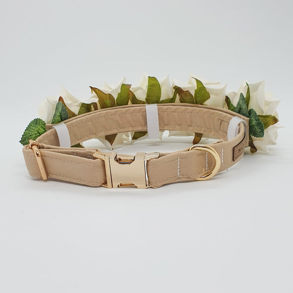 Marry Me collar corsages